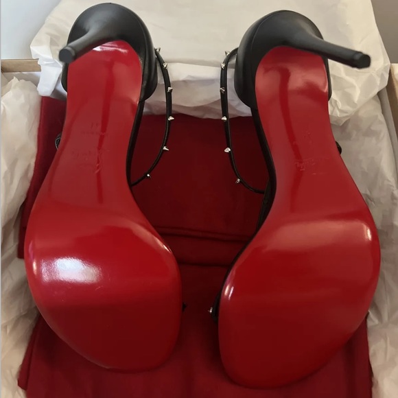 Christian Louboutin Riojana Spikes 100 Leather Sandal Women's - Picture 2 of 7